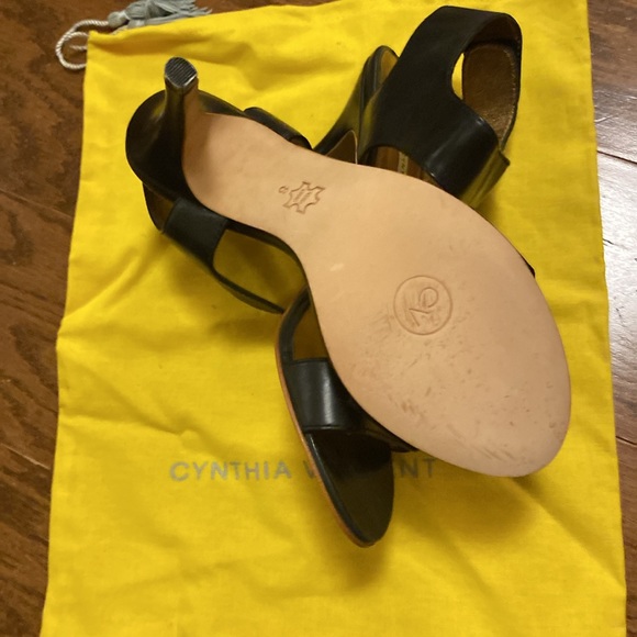 NWT Cynthia Vincent High Heels With Box & Dust Bag, size 8, color black, 3” heel - Picture 5 of 6